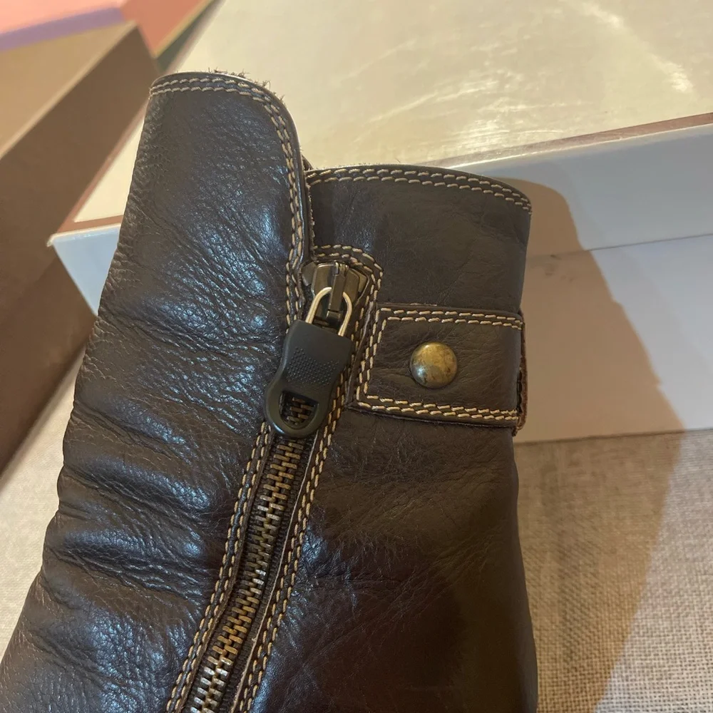 Women's Brown Leather Ankle Boots with Side Zipper